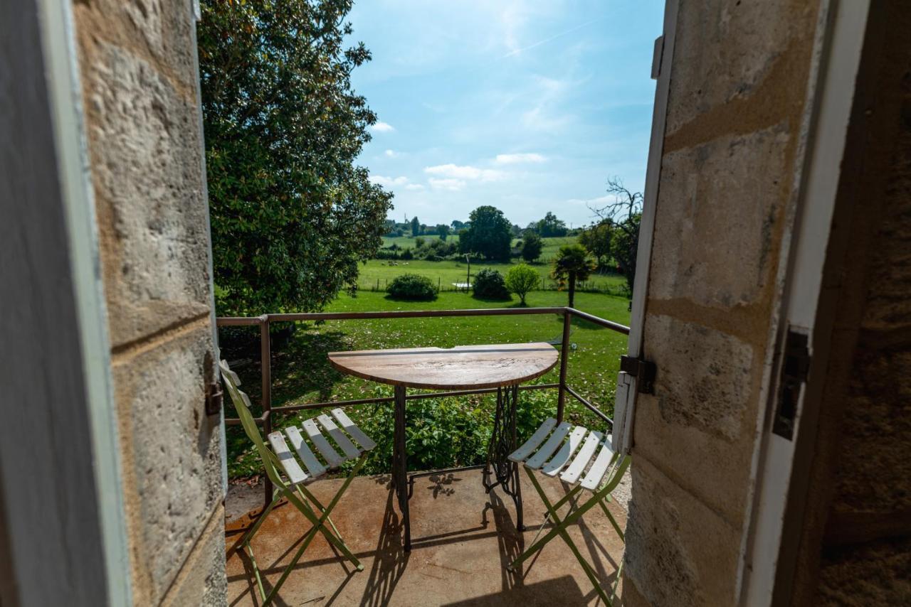 Suite Campagnarde Pres Bordeaux, Vue Sur Les Vignes Au Chateau Camponac Bourg-sur-Gironde Exterior foto
